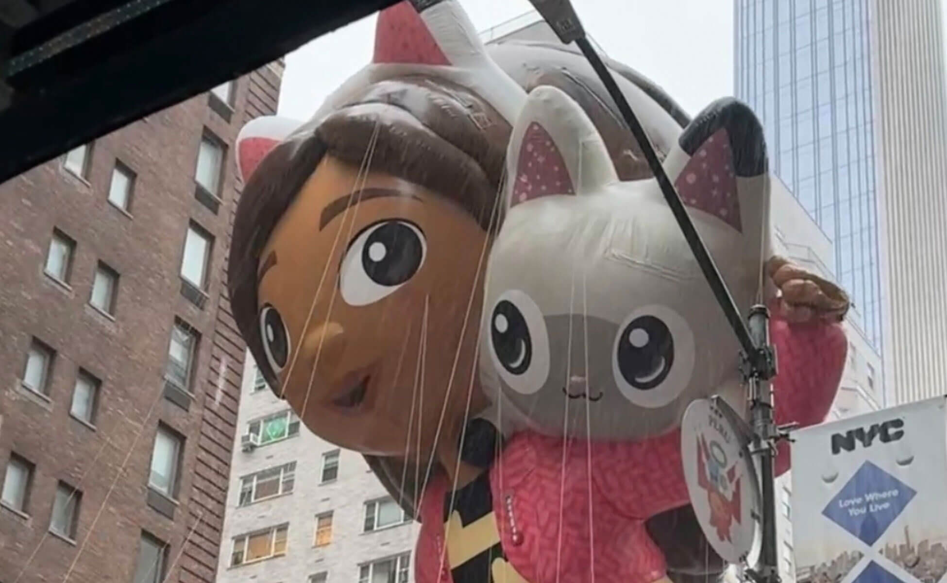 A-1 Tours Retail Tours Thanksgiving Day Parade NYC Gabbys Dollhouse