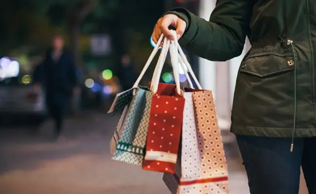 A1 Tours Holiday Inn of Cape May Get Into The Holiday Spirit Holiday Shopping
