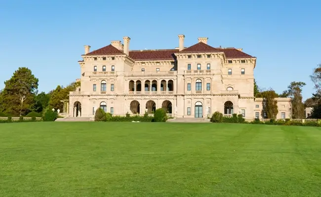 A1 Tours Newport Treasures Gilded Mansions Trip
